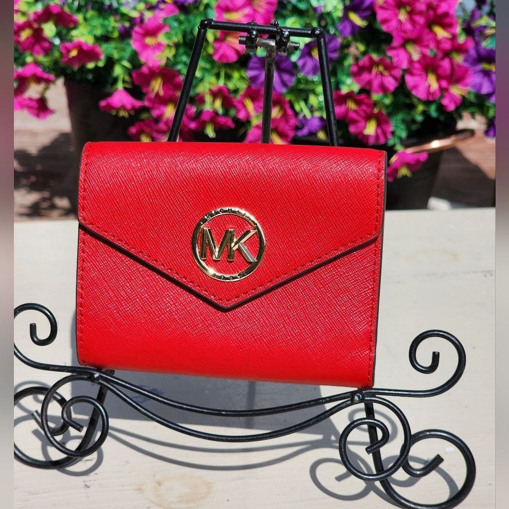 MICHAEL Michael Kors Carmen logo-plaque Crimson Trifold wallet NWT MSRP $128